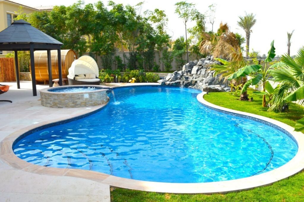 Swimming Pool and jacuzzi construction In Dubai,UAE